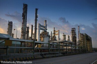 EPA cracks down on refinery emissions